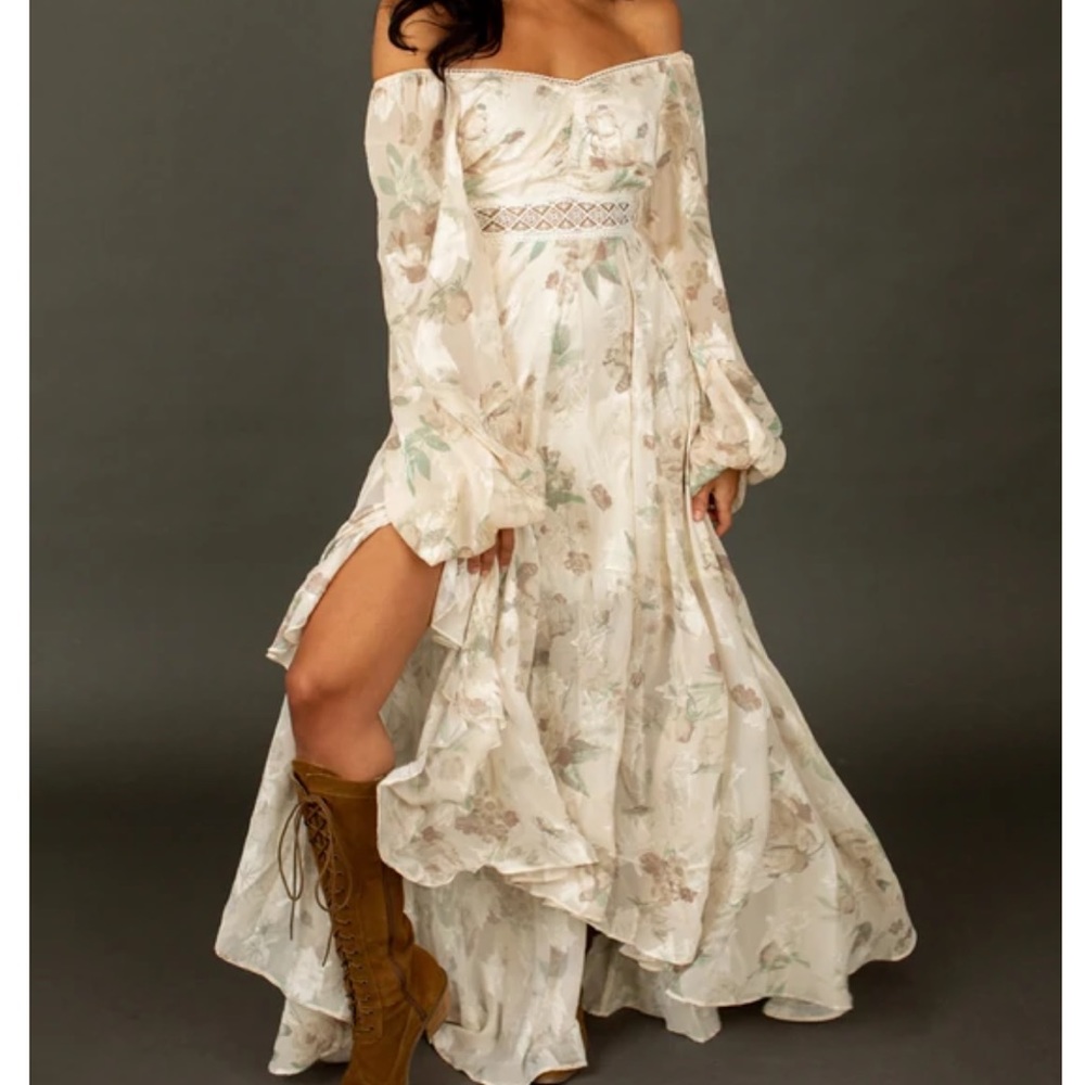 boho flowy dress